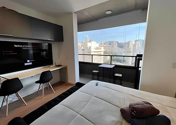 Loft Lindo Prox Shop Freicaneca 1701